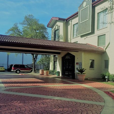 Red Roof Inn & Suites Houston- Hobby Airport Exterior foto