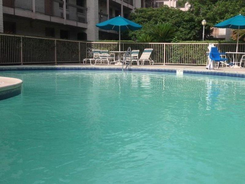 Red Roof Inn & Suites Houston- Hobby Airport Exterior foto