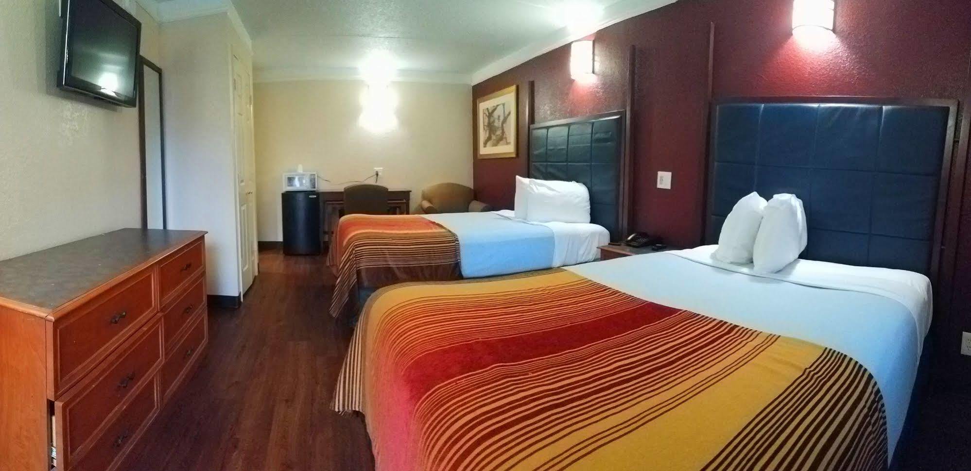 Red Roof Inn & Suites Houston- Hobby Airport Exterior foto