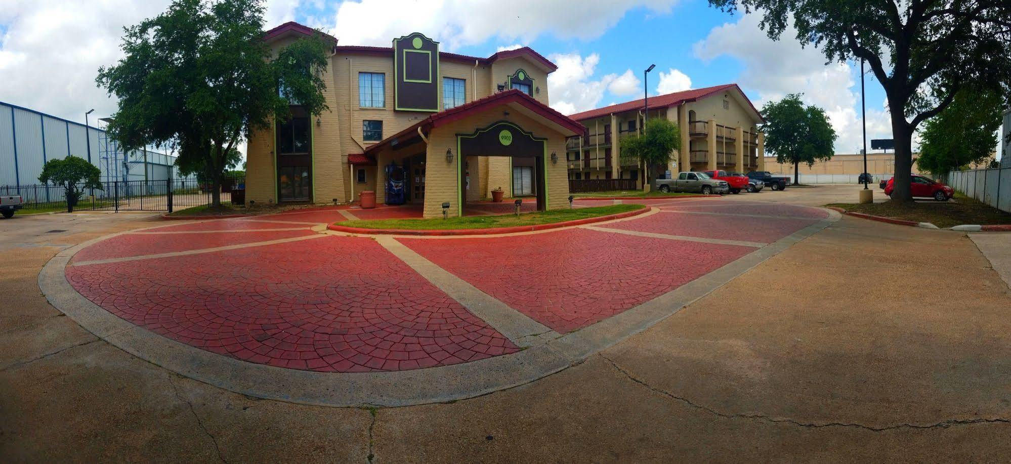 Red Roof Inn & Suites Houston- Hobby Airport Exterior foto